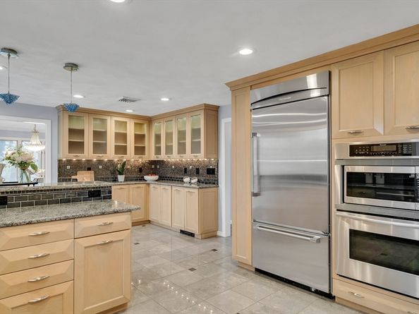 21 Orchard Crossing, Andover MA 01810