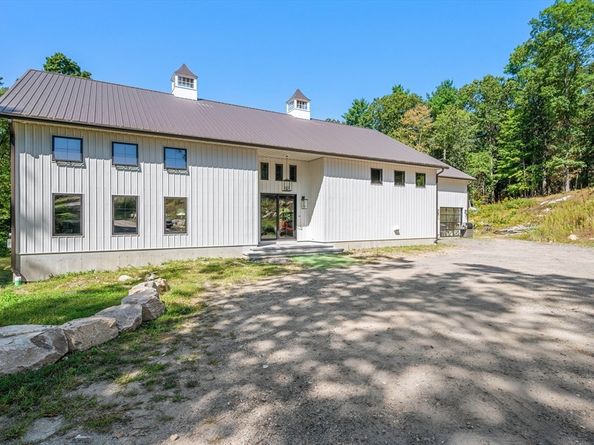41 Myrtle St, Norfolk MA 02056