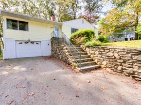 26 Avery Heights Drive, Holden MA 01520