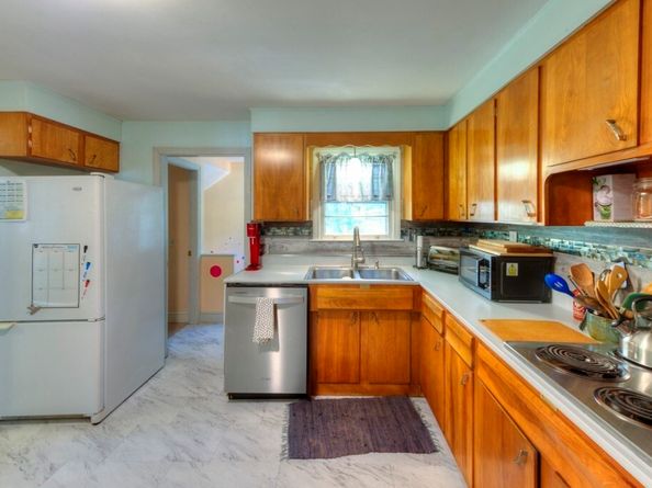 26 Avery Heights Drive, Holden MA 01520
