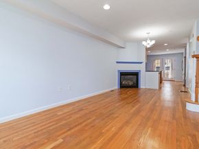 47 Alder St 6, Waltham MA 02453