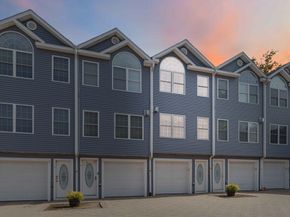 47 Alder St 6, Waltham MA 02453