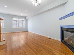 47 Alder St 6, Waltham MA 02453