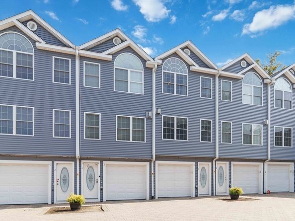 47 Alder St 6, Waltham MA 02453