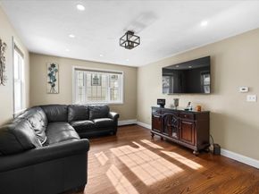83 Edgemont Rd, Braintree MA 02184
