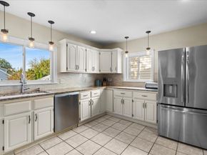 83 Edgemont Rd, Braintree MA 02184
