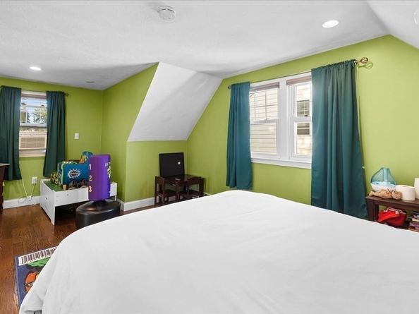 83 Edgemont Rd, Braintree MA 02184