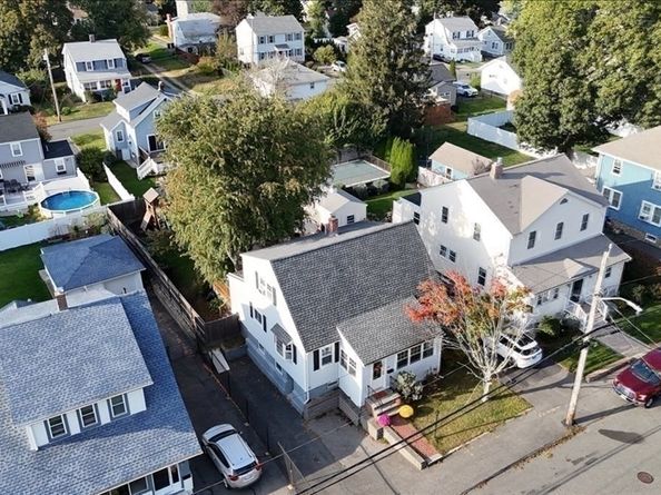 83 Edgemont Rd, Braintree MA 02184
