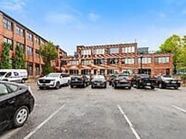 950 Dorchester Ave 304, Boston MA 02125