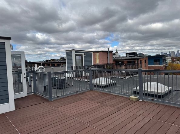 950 Dorchester Ave 304, Boston MA 02125