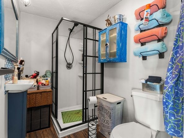 71 Glendale, Worcester MA 01602