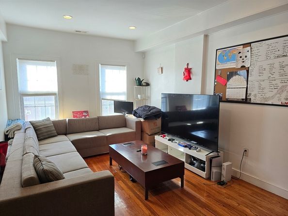2 Mount Pleasant Pl 2, Boston MA 02119