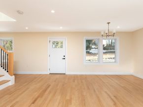 23 Hillcrest St, Waltham MA 02451