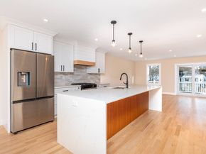 23 Hillcrest St, Waltham MA 02451