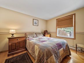 69 Farquhar Road, Sturbridge MA 01566