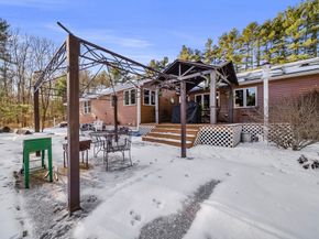 69 Farquhar Road, Sturbridge MA 01566