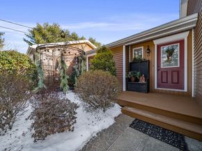 69 Farquhar Road, Sturbridge MA 01566