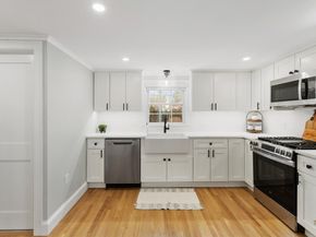 53 Perkins St, Stoneham MA 02180