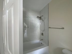 59 Beechmont St, Worcester MA 01609