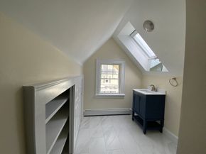 59 Beechmont St, Worcester MA 01609