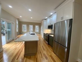 59 Beechmont St, Worcester MA 01609