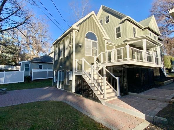 59 Beechmont St, Worcester MA 01609