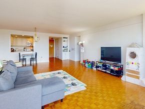 45 Longwood Ave 812, Brookline MA 02446