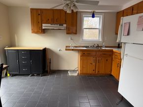 6 Anthony Rd, Tewksbury MA 01876