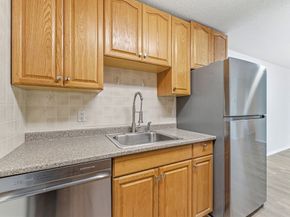 3 Silver Hill Ln 6, Natick MA 01760