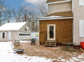 225 Wallingford Avenue, Athol MA 01331