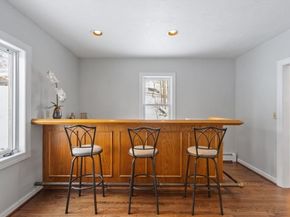 204 Old Farm Rd, Leominster MA 01453