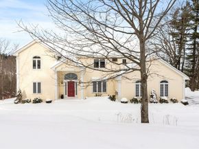 204 Old Farm Rd, Leominster MA 01453