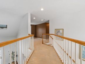 204 Old Farm Rd, Leominster MA 01453