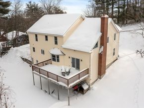 204 Old Farm Rd, Leominster MA 01453