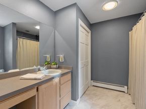 204 Old Farm Rd, Leominster MA 01453