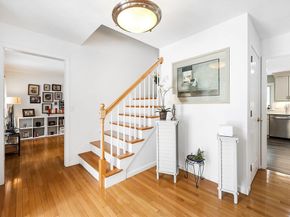 16 Heron Ln, Hopedale MA 01747