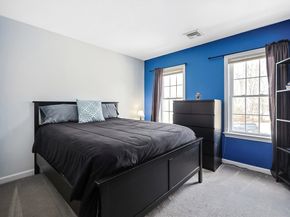 16 Heron Ln, Hopedale MA 01747