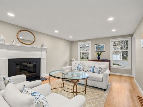 37 Standish Rd, Needham MA 02492