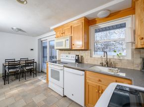 95 Rindone St, Holbrook MA 02343