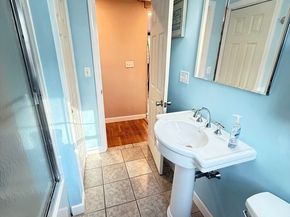 7 Central St, Saugus MA 01906