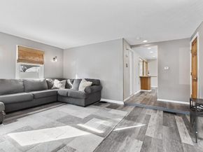 15 Primrose Rd, Billerica MA 01821