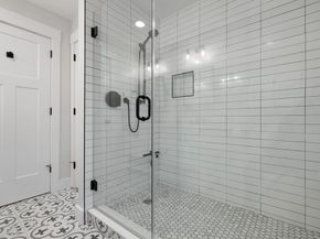 41 Lowell St, Woburn MA 01801