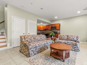 910 Saratoga Street 5, Boston MA 02128