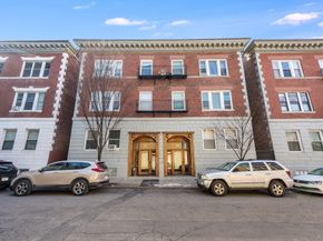 21 Aberdeen Street B, Boston MA 02215