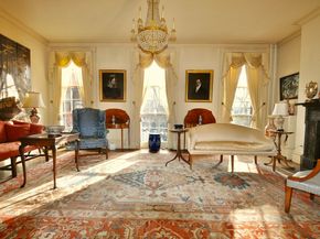 81 Pinckney St, Boston MA 02114