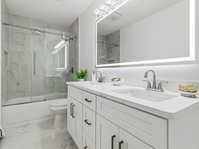 183 Gardner St, Hingham MA 02043