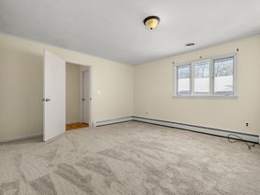 35 Peters Street, North Andover MA 01845