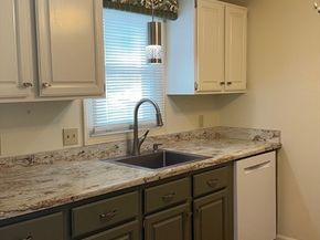 192 Pleasant Street 25, Leominster MA 01453