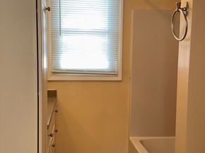 192 Pleasant Street 25, Leominster MA 01453