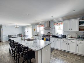 16 Jason Way 16, West Bridgewater MA 02379